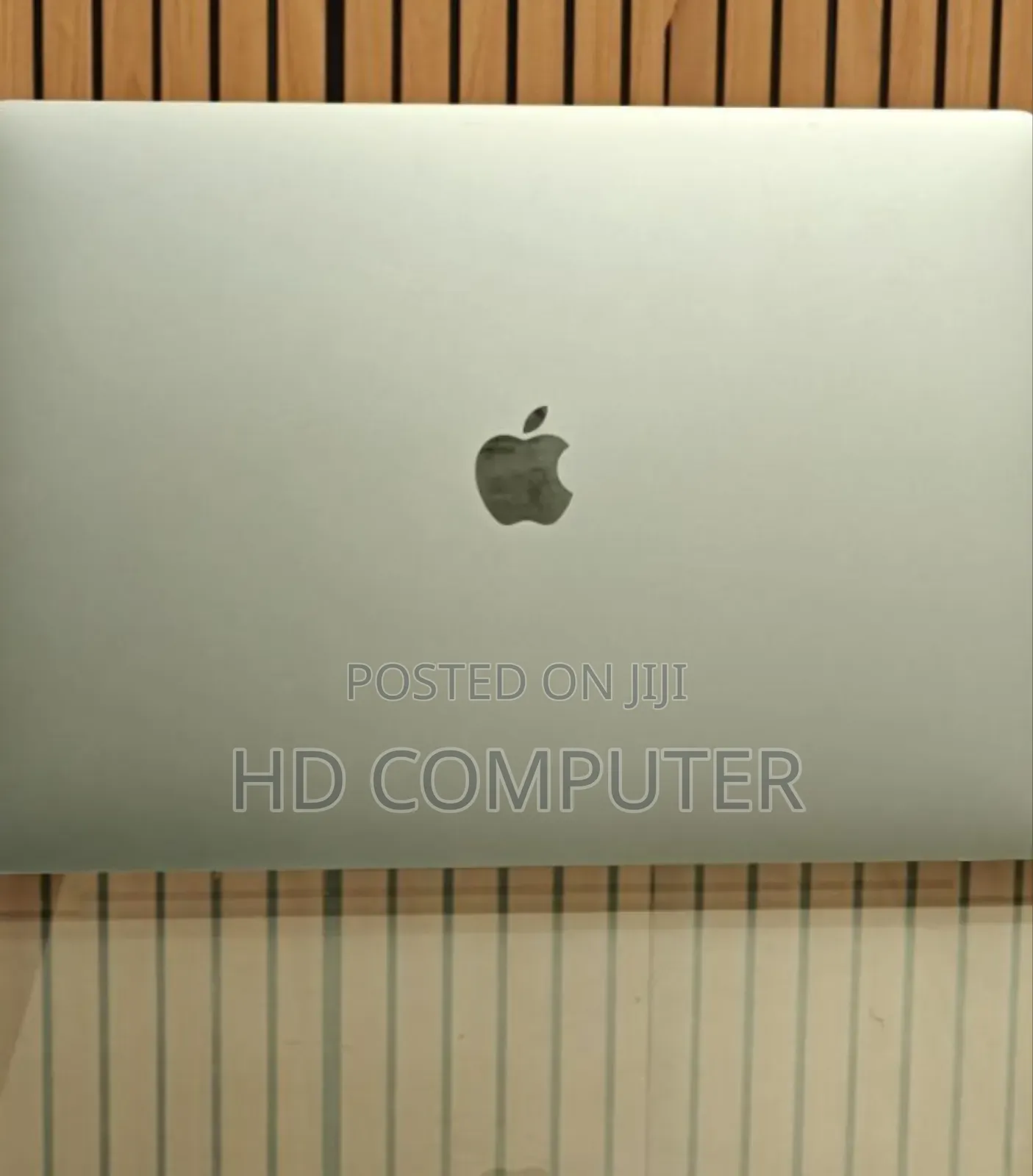 New Laptop Apple MacBook Pro 2019 16GB Intel Core I7 SSD 512GB