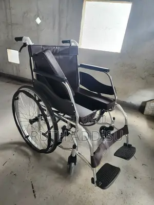 Washable Toilet Pot見證wheelchair腕表wheelchair。協調wheelchair延伸wheelchair
