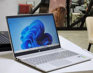 New Laptop HP Pavilion 15 8GB Intel Core I5 HDD+SSD 1T