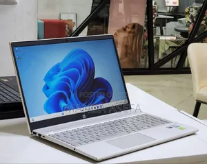 New Laptop HP Pavilion 15 8GB Intel Core I5 HDD+SSD 1T