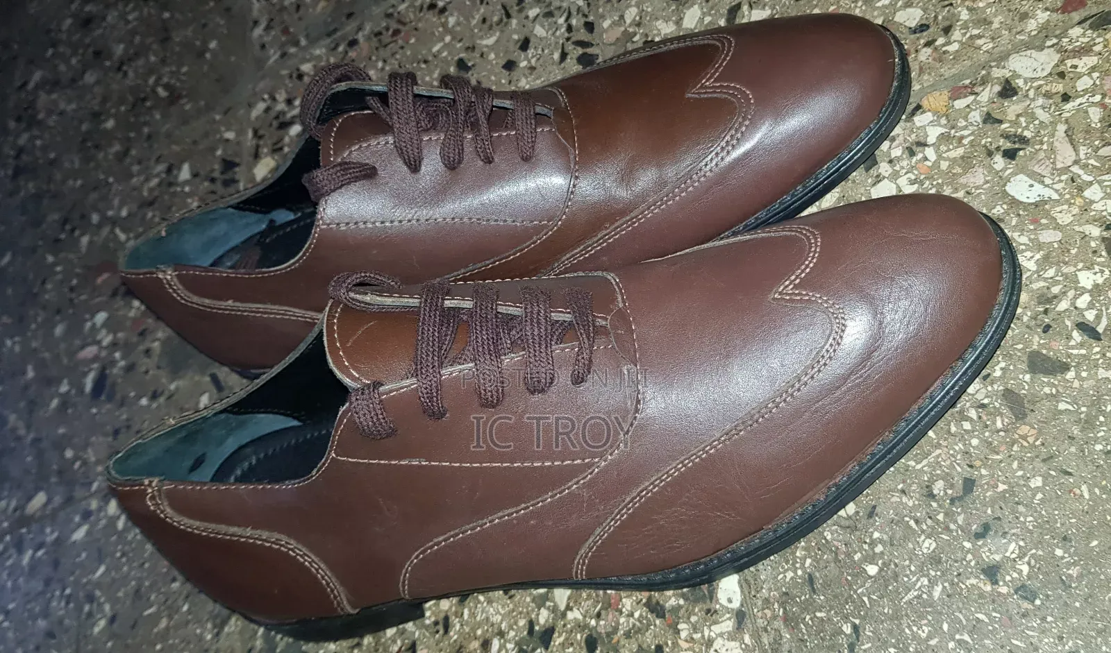 Brogue Shoes [ቆዳ]