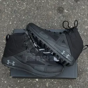 Photo - Under Armour Canyon Mid Men's Casual