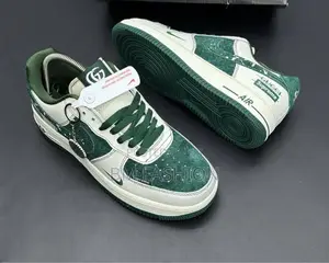 Photo - Nike Air Force 1 Gucci Green X Ivory