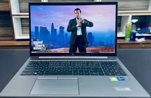 New Laptop HP ZBook 15 16GB Intel Core I7 SSD 1T