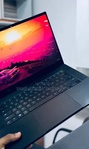 New Laptop Razer Blade 32GB Intel Core I7 SSD 1T