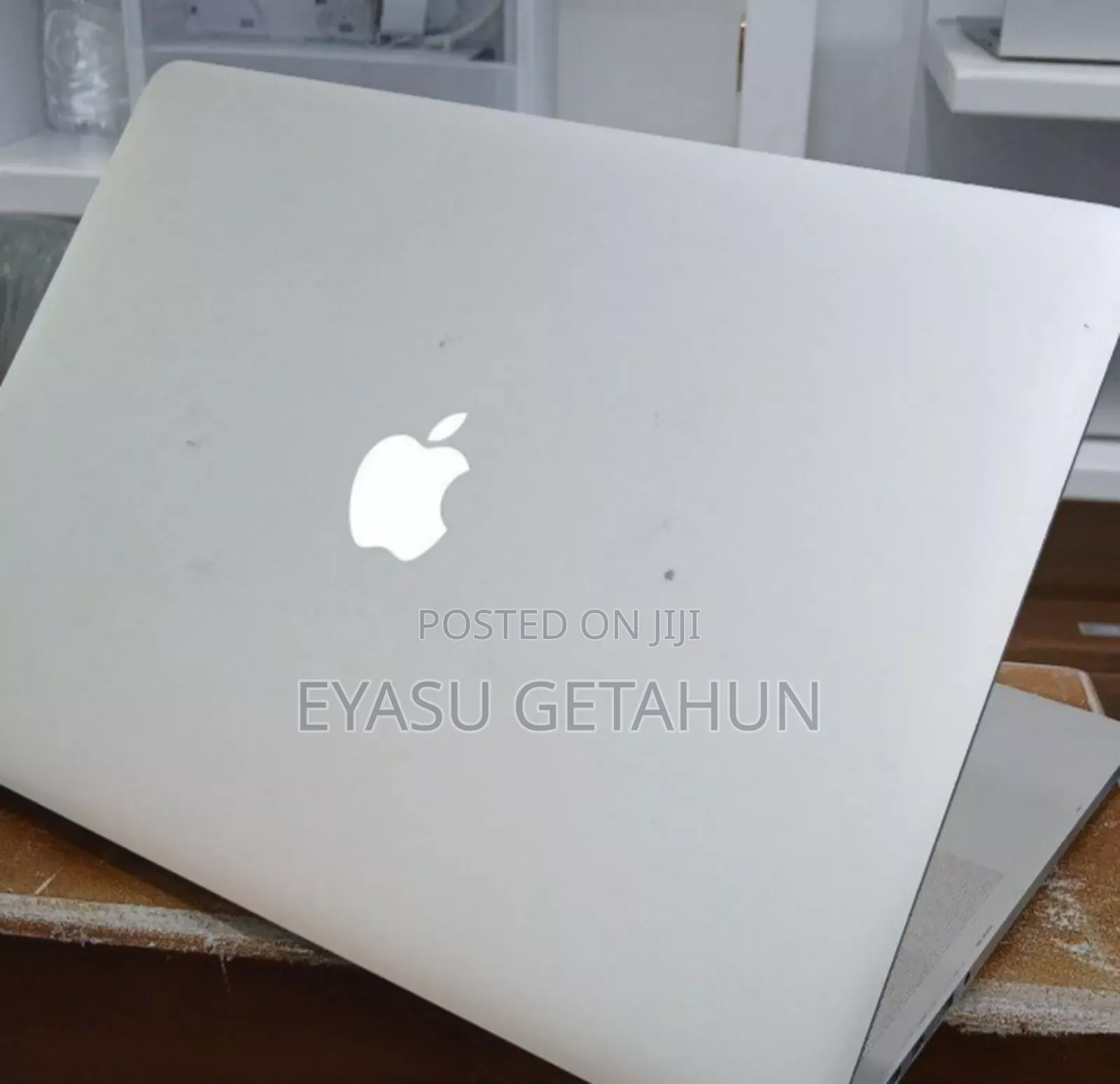 New Laptop Apple MacBook Pro 2015 16GB Intel Core i7 SSD 256GB