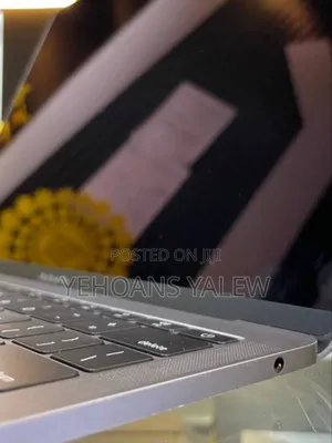 New Laptop Apple MacBook Pro 2017 8GB Intel Core I5 SSD 128GB