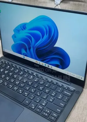 Photo - New Laptop Dell XPS 15 8GB Intel Core I5 SSD 512GB