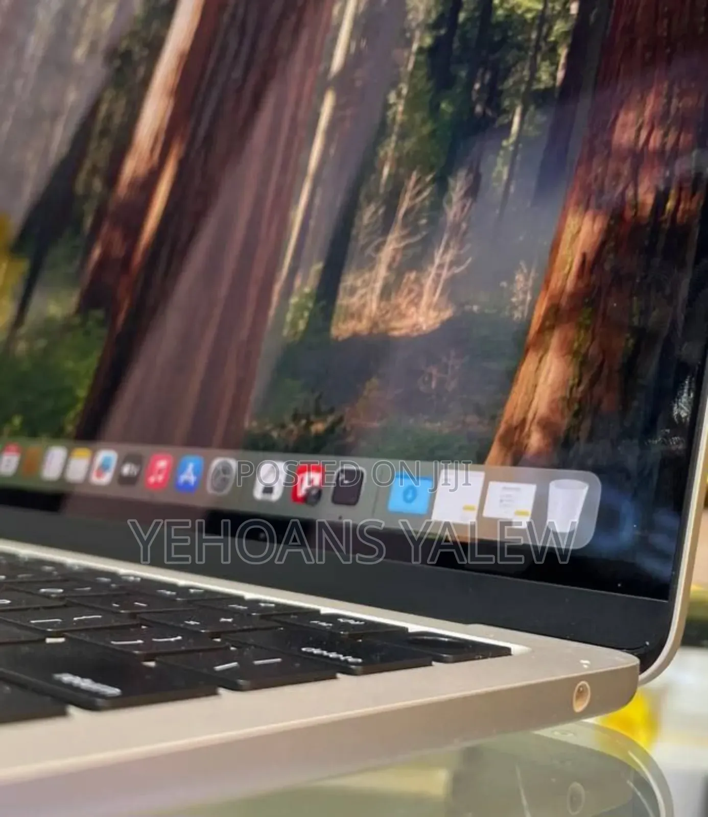 New Laptop Apple MacBook Air 2024 M3 13-inch 16GB Apple M3 SSD 512GB