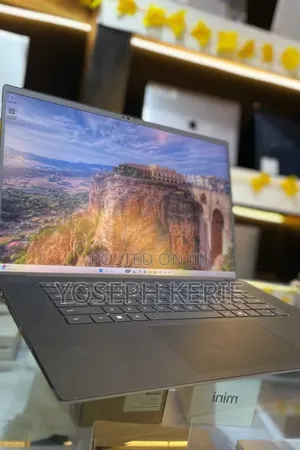 Photo - New Laptop Dell Precision 5690 32GB Intel Core Ultra 7 SSD 1T