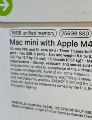 New Laptop Apple MacBook 16GB Apple M4 SSD 256GB