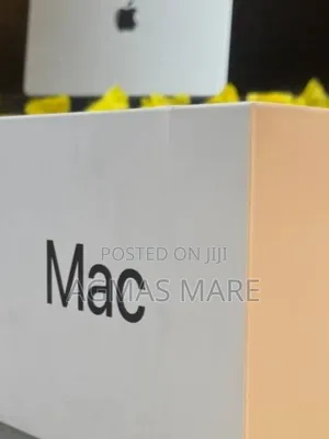 New Laptop Apple MacBook 16GB Apple M4 SSD 256GB