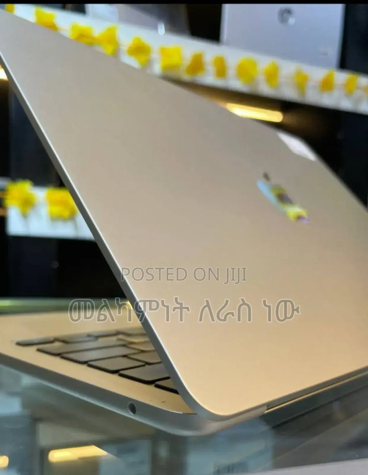 New Laptop Apple MacBook Air 2024 M3 13-Inch 16GB SSD 512GB