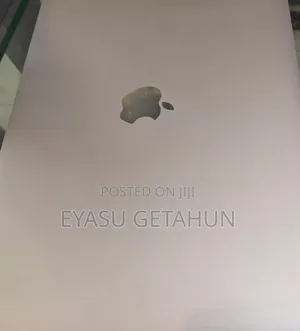 New Laptop Apple MacBook Pro M1 8GB Apple M1 Pro SSD 256GB