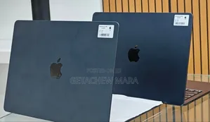 New Laptop Apple MacBook Air 2022 M2 16GB Apple M1 Pro SSD 256GB