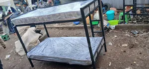 ተደራራቢ አልጋ ከን ፍራሹ ከቦድድ ፍራሽ