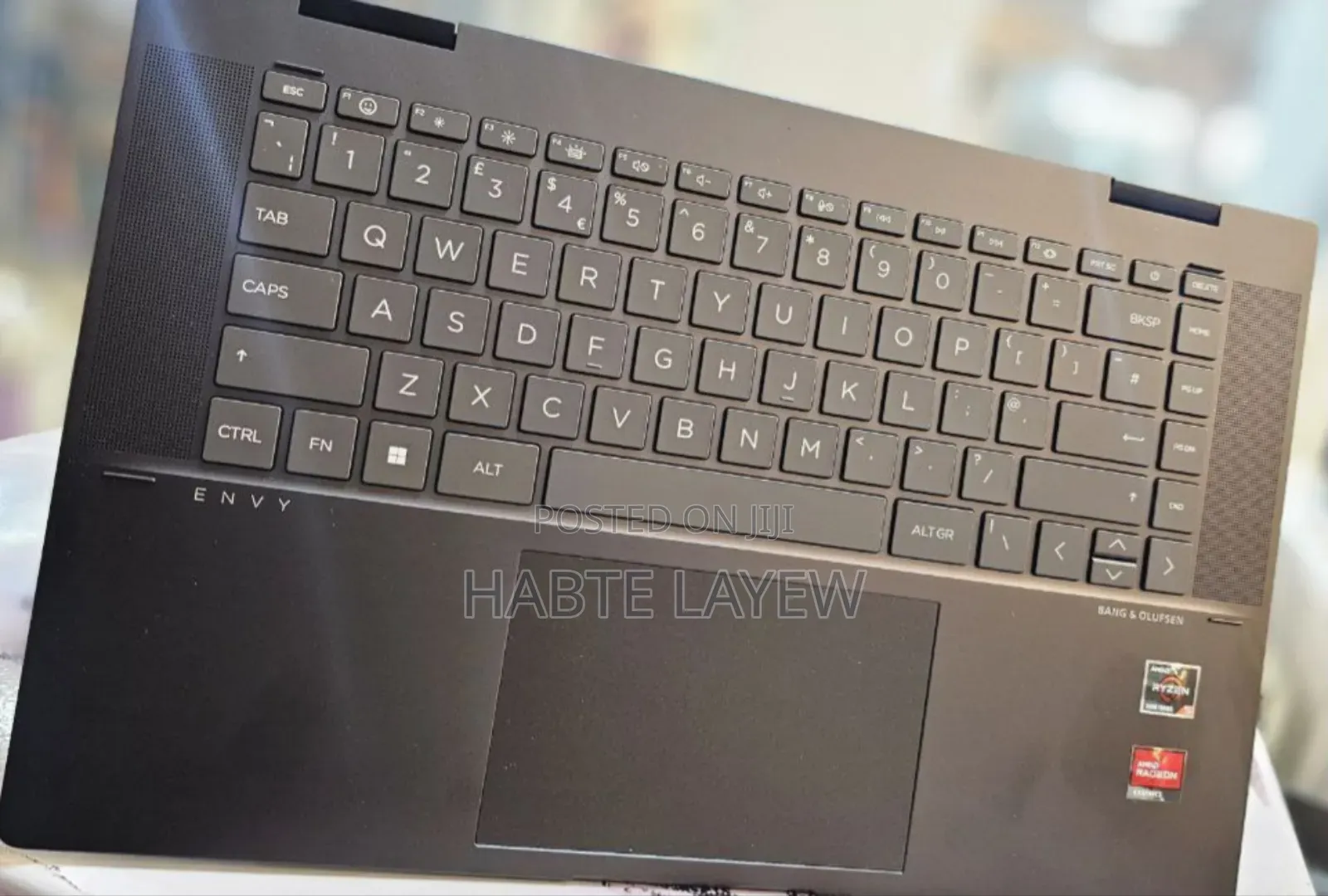 New Laptop HP Envy X360 8GB AMD Ryzen 5 SSD 256GB