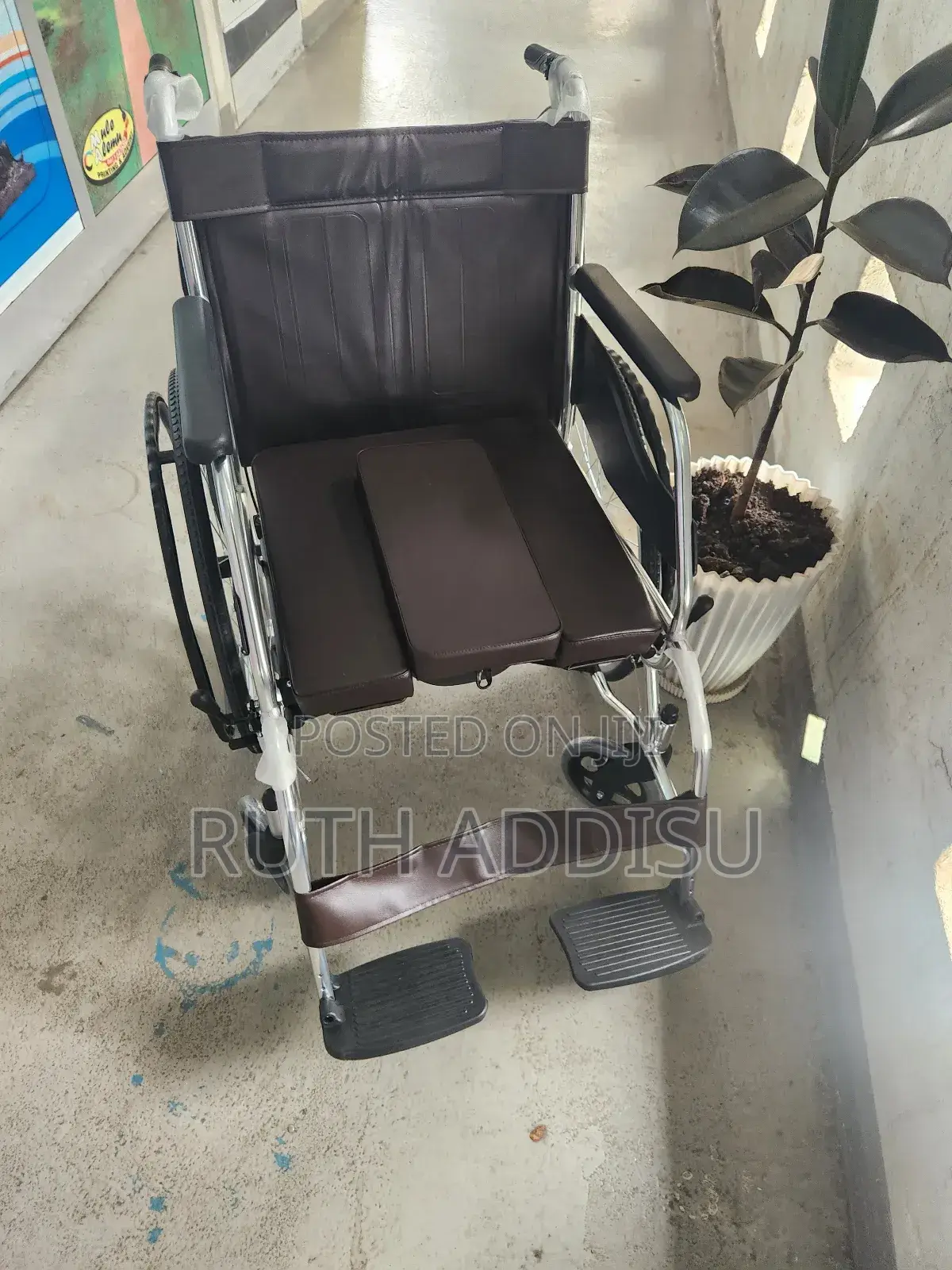 Commode Wheelchair多真wheelchair憨我with Poty Wheelchair Medical Whilchar