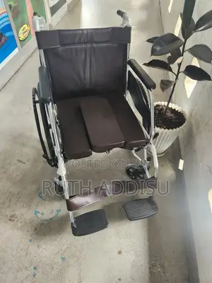 Commode Wheelchair多真wheelchair憨我with Poty Wheelchair Medical Whilchar