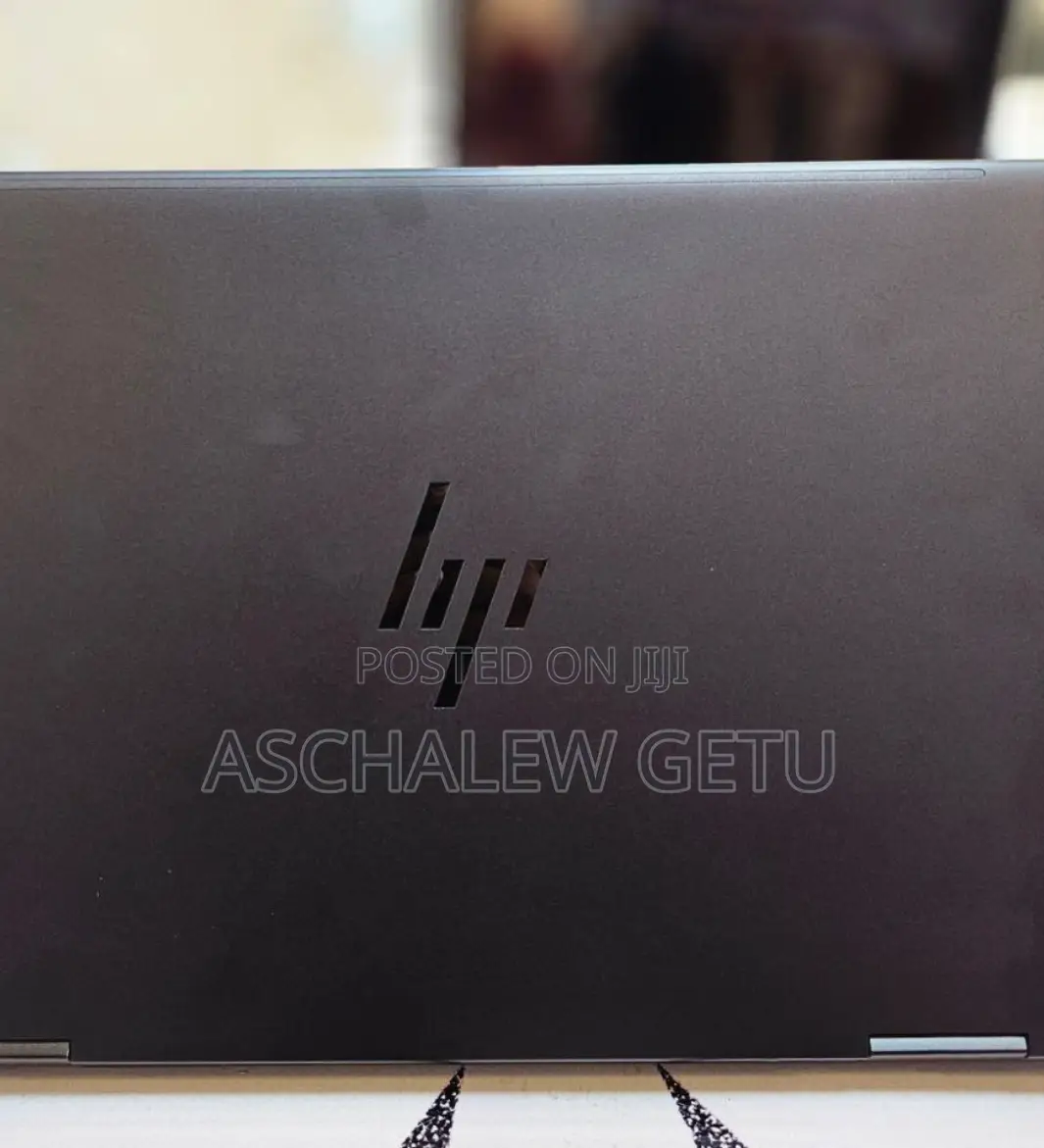 New Laptop HP Envy X360 8GB AMD Ryzen 5 SSD 256GB