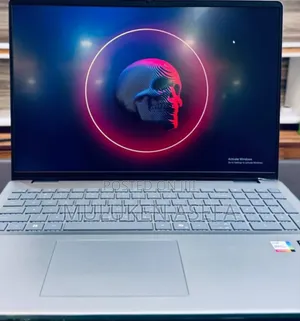 New Laptop Dell Inspiron 16 5620 16GB Intel Core Ultra 7 SSD 1T