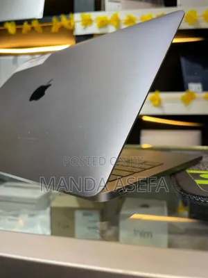 New Laptop Apple MacBook Pro 2017 8GB Intel Core I5 SSD 128GB