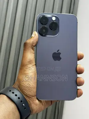 Photo - Apple iPhone 14 Pro Max 256 GB Purple