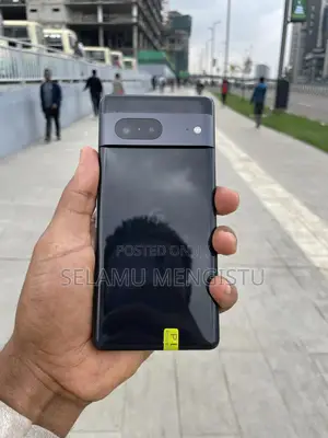 Photo - Google Pixel 7 128 GB Black