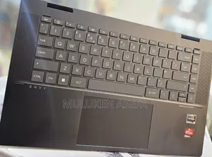 New Laptop HP Envy 15 8GB AMD Ryzen 5 SSD 256GB