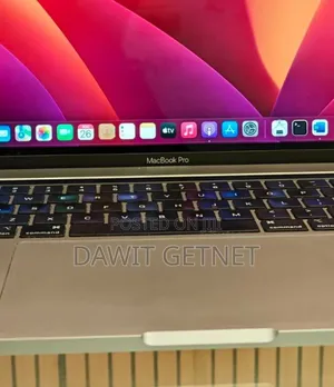 New Laptop Apple MacBook Pro 2019 16GB Intel Core I7 SSD 512GB