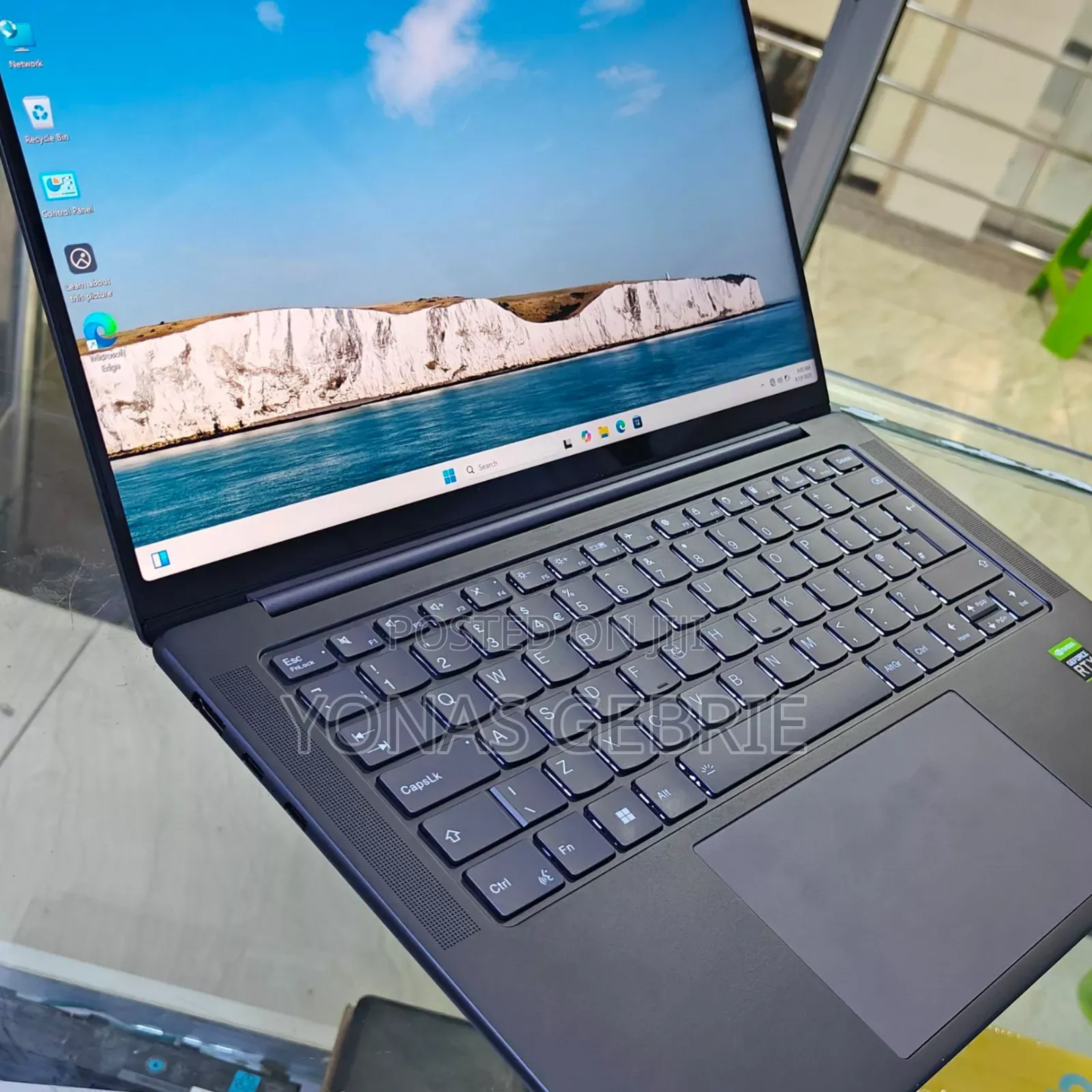 New Laptop Lenovo 32GB Intel Core I7 SSD 1T