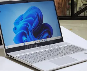 New Laptop HP Pavilion 15 8GB Intel Core I5 SSD 1T