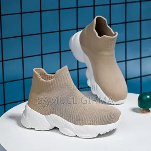 Mk- 0639 Unisex Breathable Ankle Boots Size: 26-32color: Black, Cream