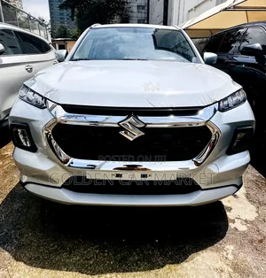 Photo - New Suzuki Vitara 2024 Silver