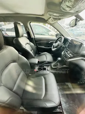 New Suzuki Vitara 2024 Silver