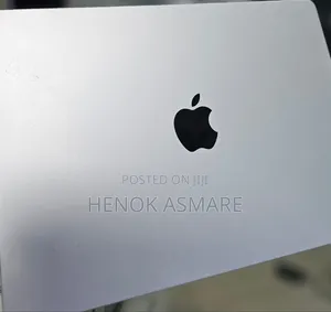 New Laptop Apple MacBook 8GB Apple M3 SSD 512GB