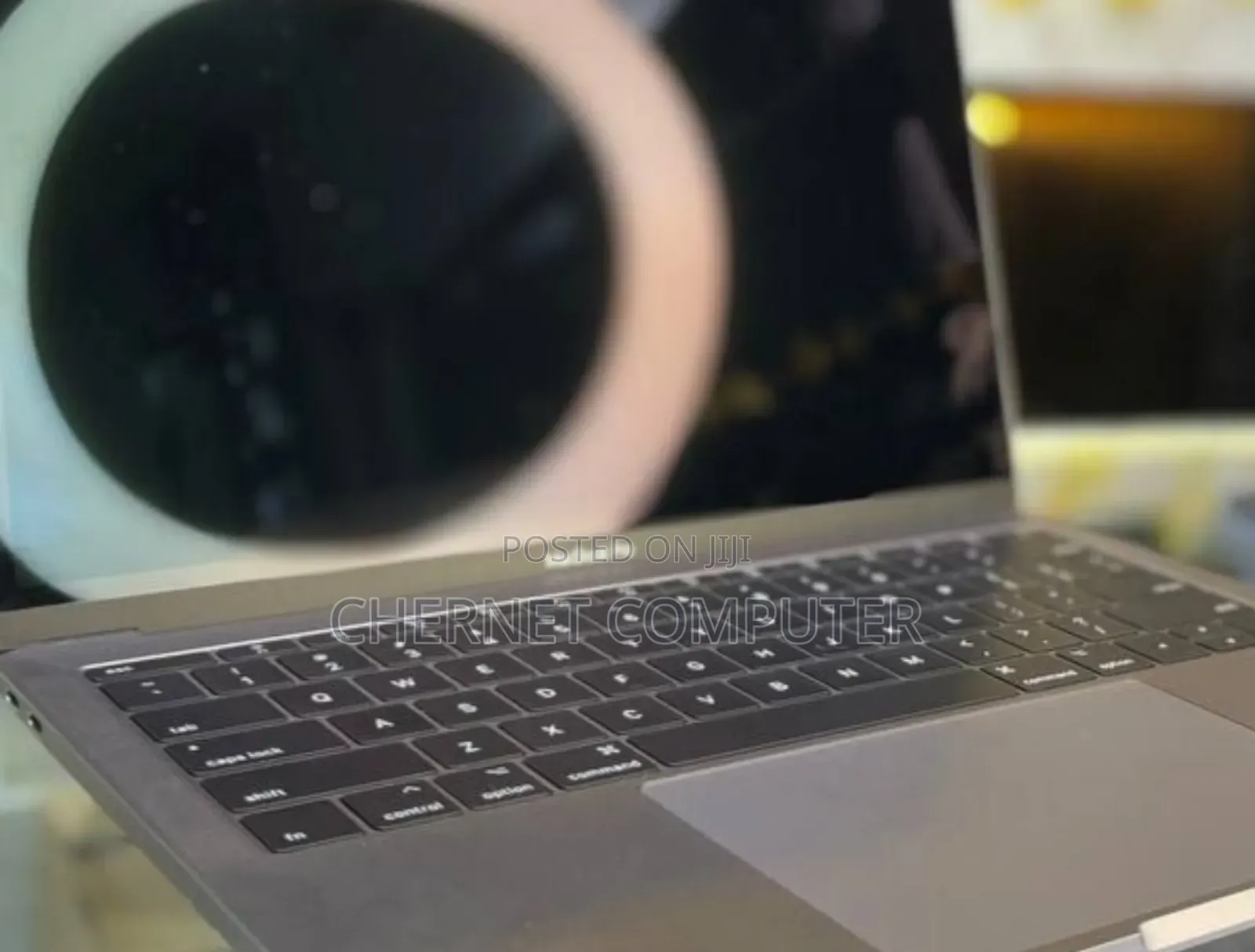 New Laptop Apple MacBook Pro 2017 8GB Intel Core I5 SSD 128GB