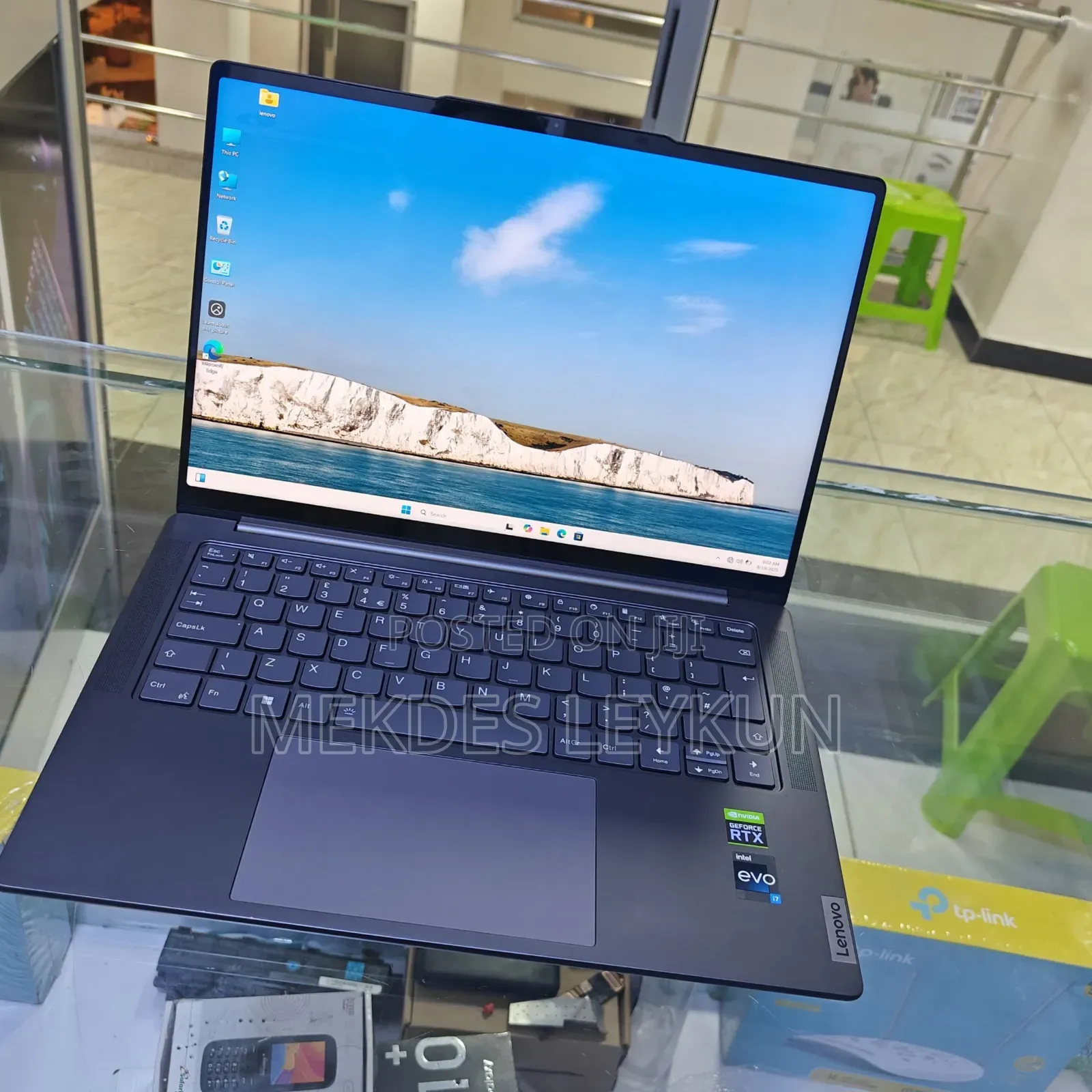 New Laptop Lenovo Yoga 7i 16GB Intel Core I7 SSD 1T