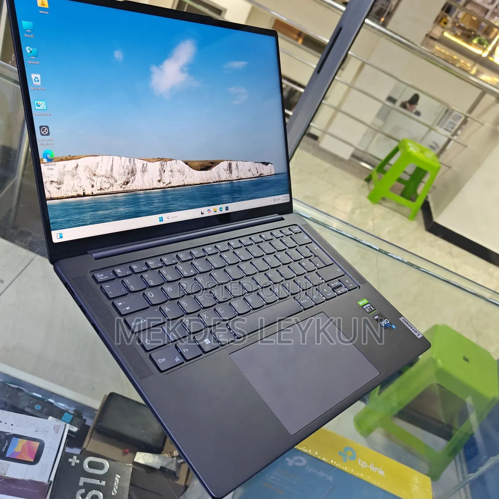 New Laptop Lenovo Yoga 7i 16GB Intel Core I7 SSD 1T