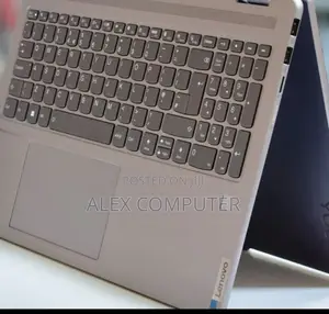 New Laptop Lenovo Yoga 7i 16GB Intel Core I7 SSD 512GB