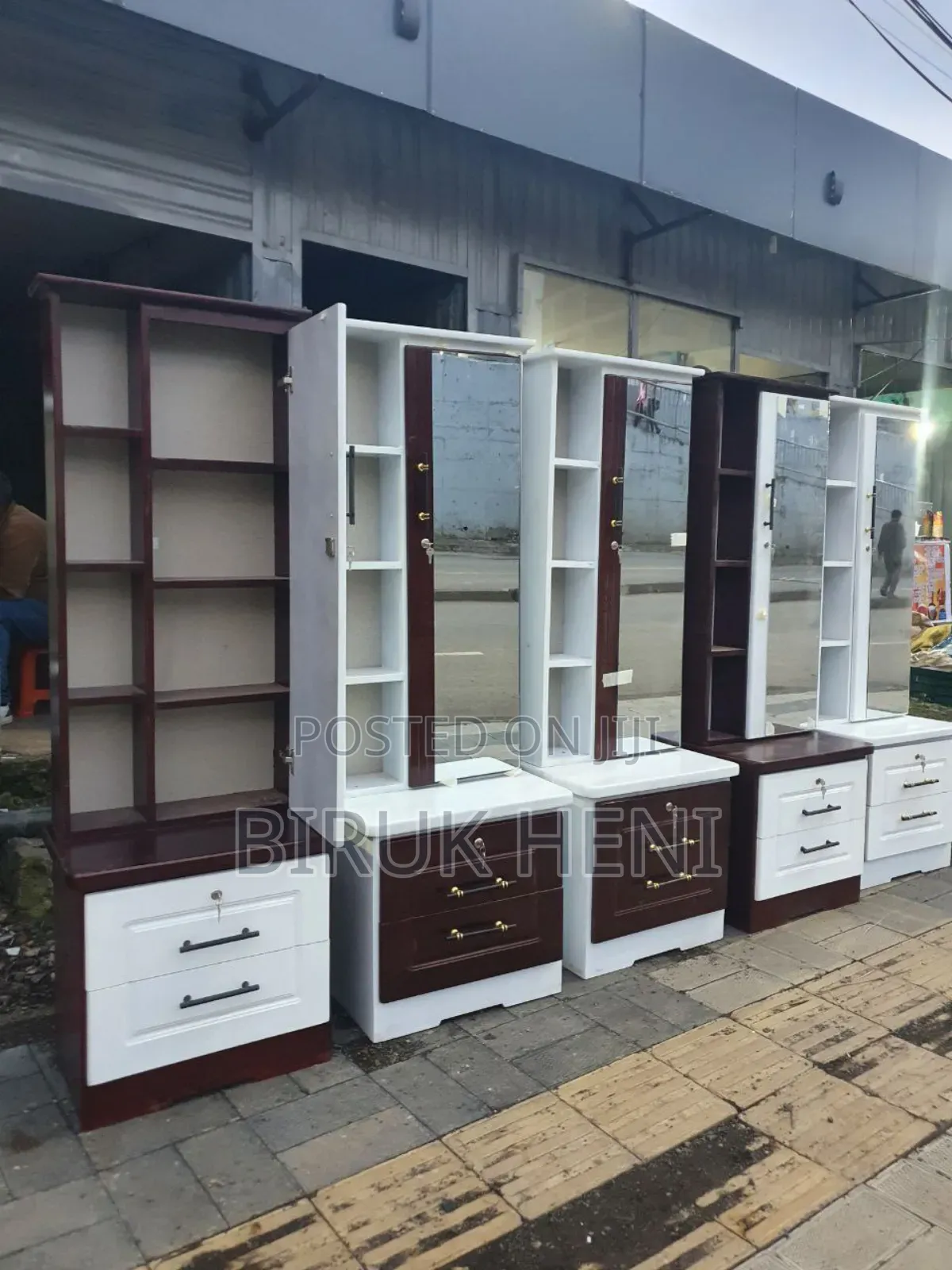 Dressing Table/ድሬሲንግ