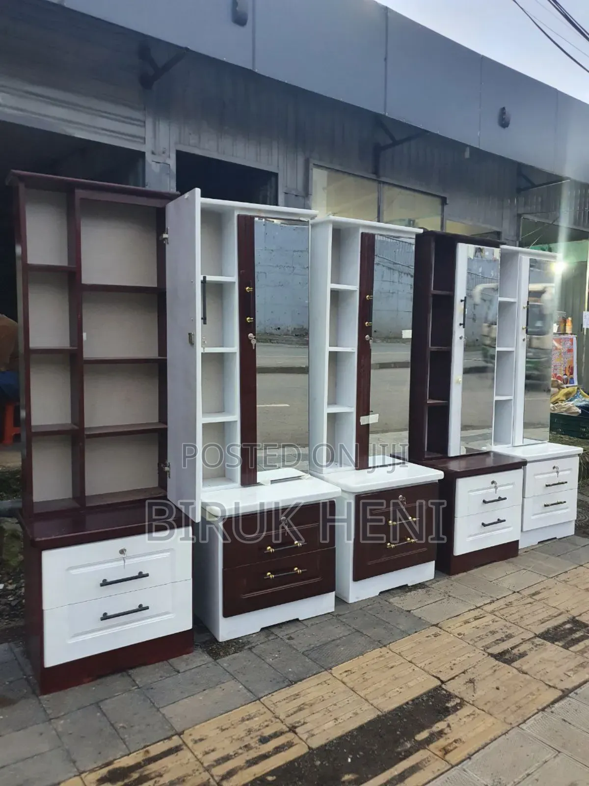 Dressing Table/ድሬሲንግ