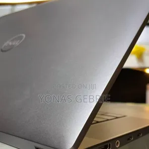 New Laptop Dell Precision 5690 32GB Intel Core Ultra 7 SSD 1T