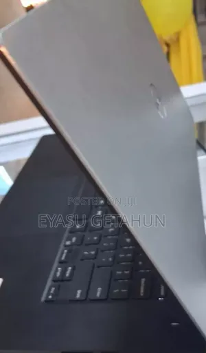 New Laptop Dell Precision 3561 16GB Intel Core I7 SSD 512GB