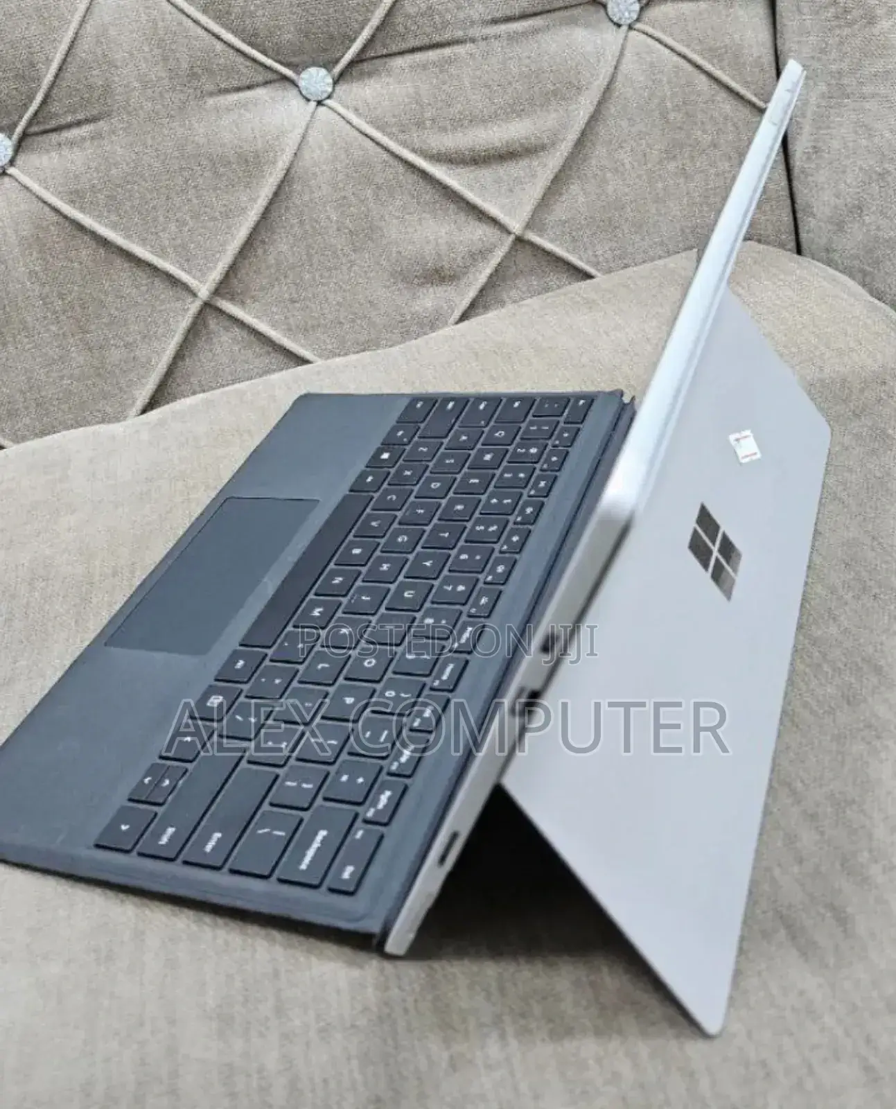New Laptop Microsoft Surface Pro 7 16GB Intel Core I7 SSD 256GB