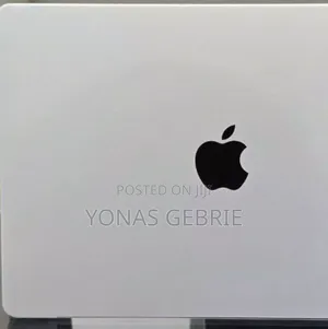 New Laptop Apple MacBook Pro 2020 M1 32GB Apple M1 SSD 512GB