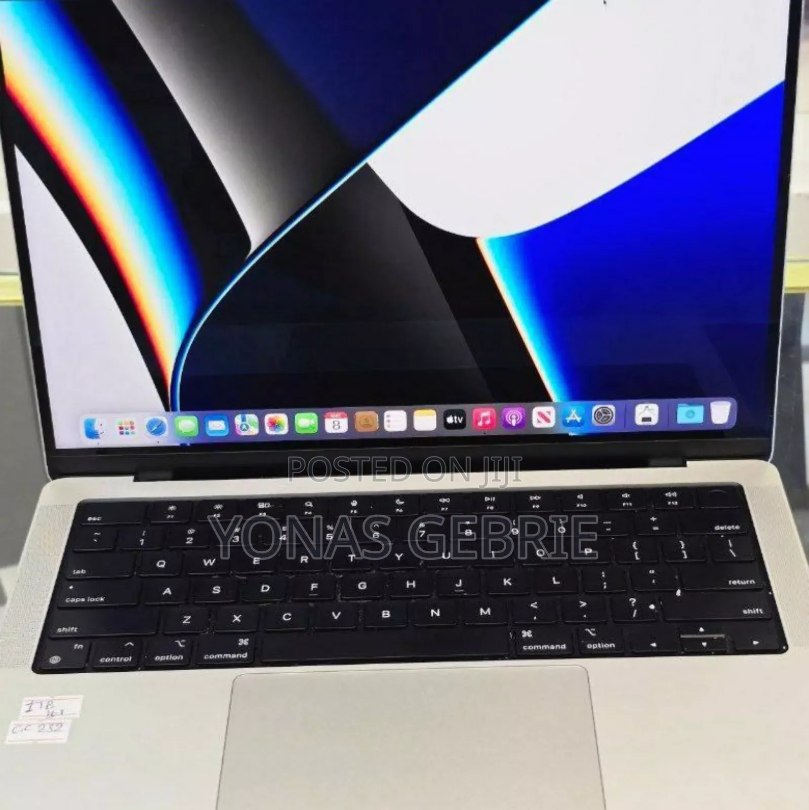 New Laptop Apple MacBook Pro 2020 M1 32GB Apple M1 SSD 512GB