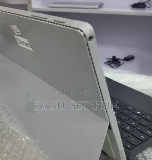 New Laptop Microsoft Surface 8GB Intel Core I5 SSD 256GB