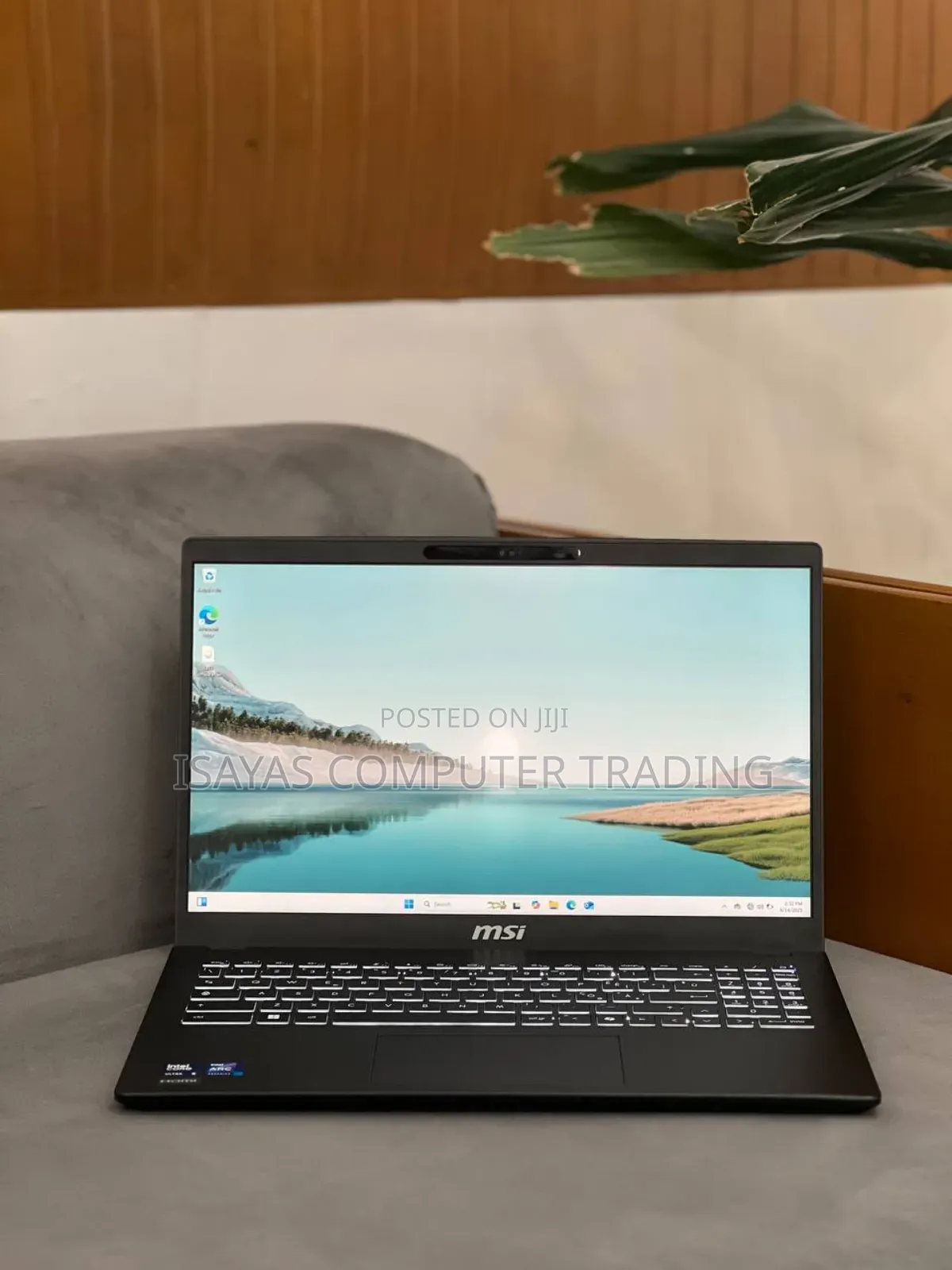 New Laptop MSI 16GB Intel Core Ultra 5 SSD 512GB