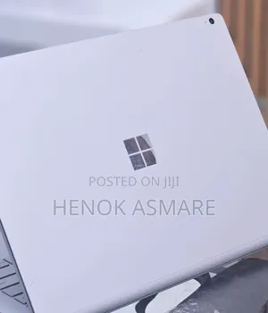 Photo - New Laptop Microsoft Surface 16GB Intel Core I7 SSD 256GB